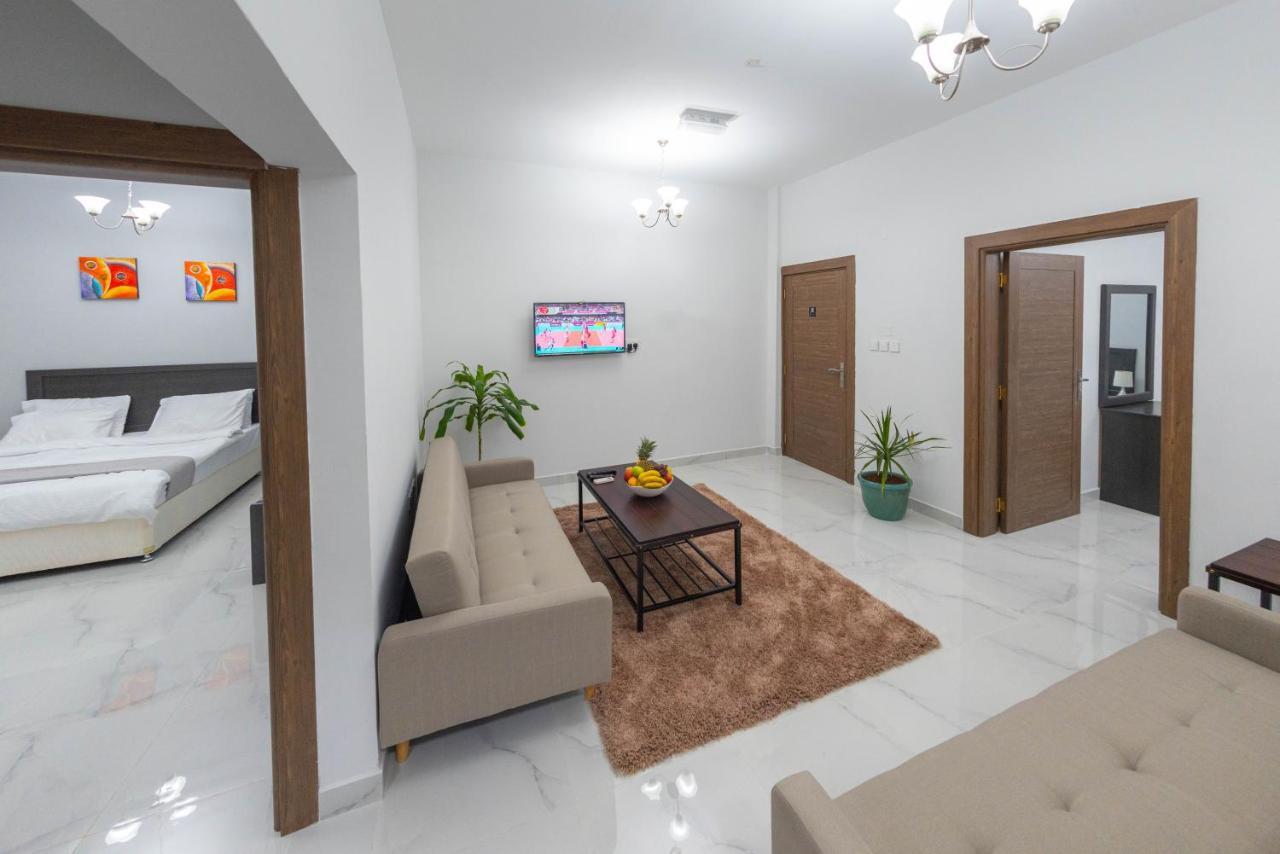 Al Sqlawi Hotel Apartment Ras al Hadd Exteriér fotografie
