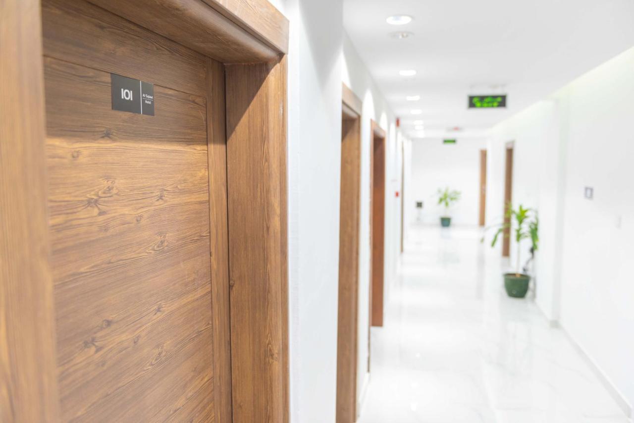 Al Sqlawi Hotel Apartment Ras al Hadd Exteriér fotografie