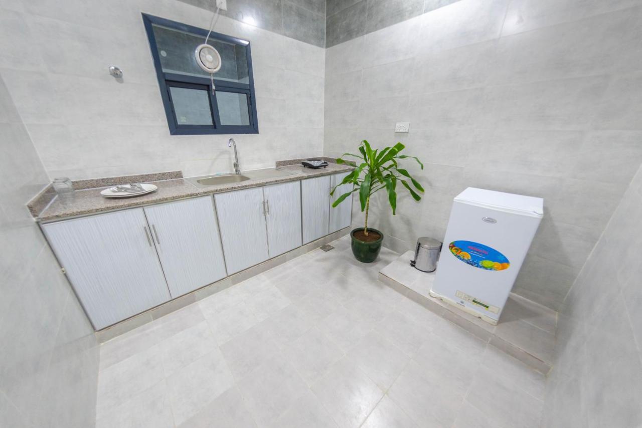 Al Sqlawi Hotel Apartment Ras al Hadd Exteriér fotografie